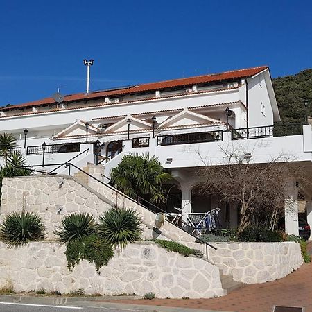 Guest House Galeb Супетарска Драга Екстериор снимка