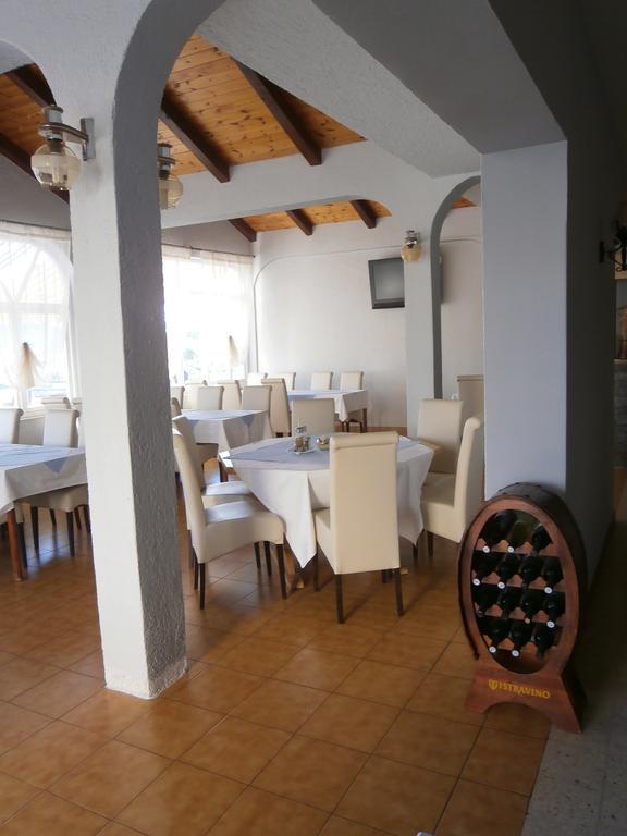 Guest House Galeb Супетарска Драга Екстериор снимка
